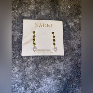 BNWT Nadri Gold Linear Freshwater Pearl Drop Earrings $75